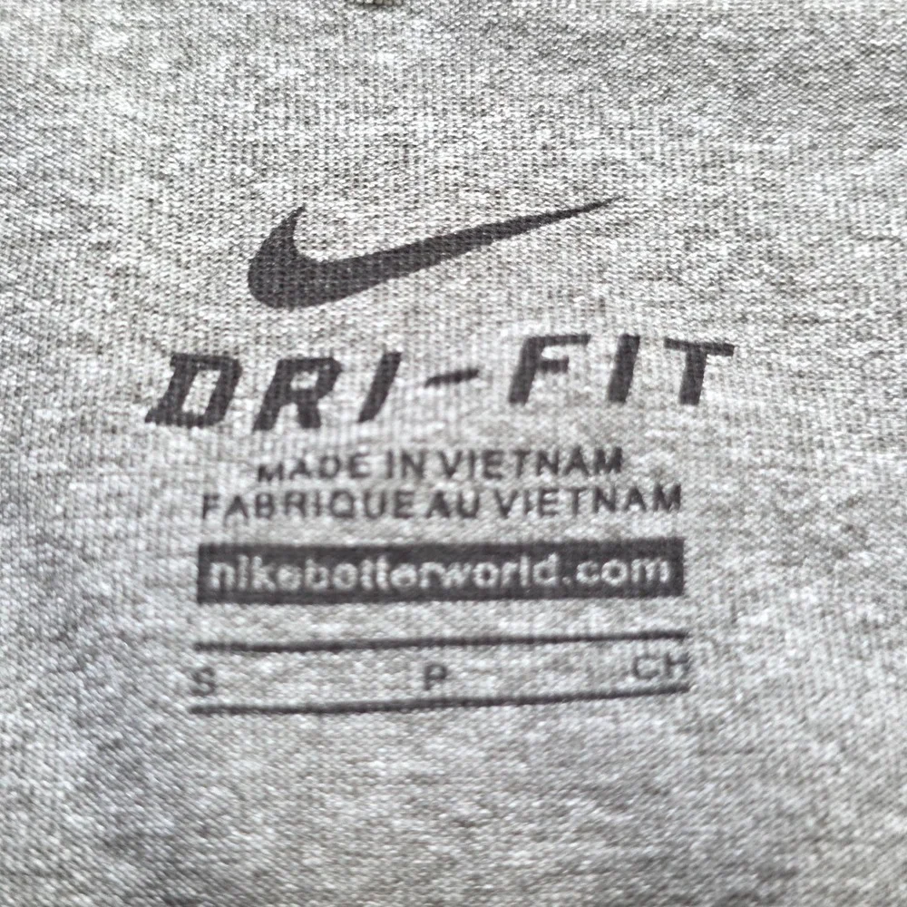Nike Villanova Tennis T-Shirt Mens Small Gray Dri-FIT Athletic Short Sleeve Tee